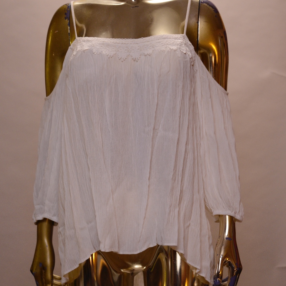 Forever 21 - off the shoulder top - NWT